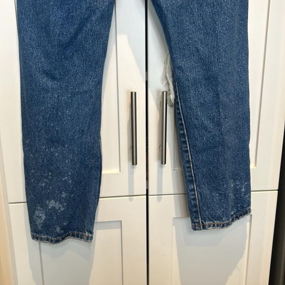 Levi’s 501 Button Fly High Waisted 
Distressed Cropped Jeans Paint Splatter Hem - Picture 7 of 16